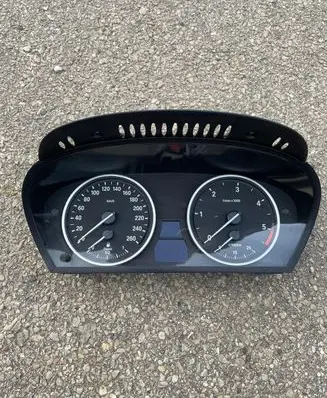 BMW 5 E60 E61 Speedometer (instrument cluster)