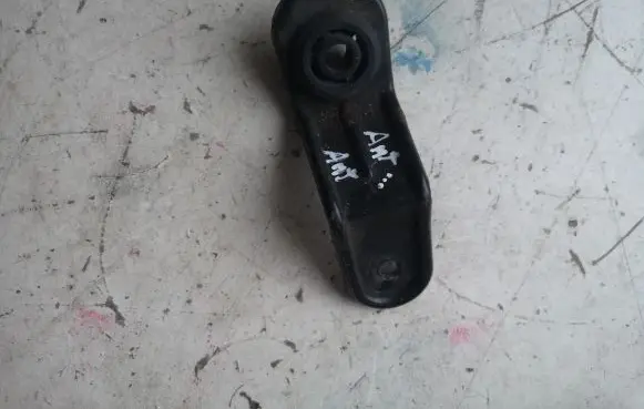 Opel Antara Radiator mount bracket