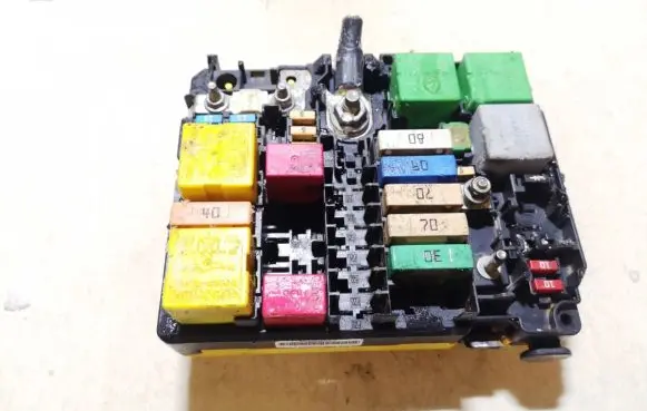 Citroen C4 Cactus Fuse box set 66652x