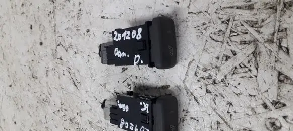 Volvo S40, V40 Seat heating switch 30864277 30864278