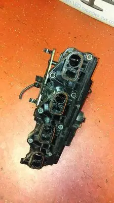 Mercedes-Benz C W203 Intake manifold 646098002