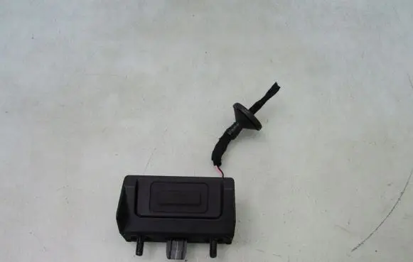 Chery 5/C5 Tailgate glass/window release handle 808000699AA