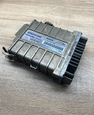 Volkswagen Jetta II Engine control unit/module ECU 0285007040 893907383
