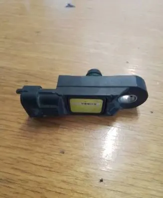 Renault Master III Air pressure sensor 223651975R H8201377790 0281006591
