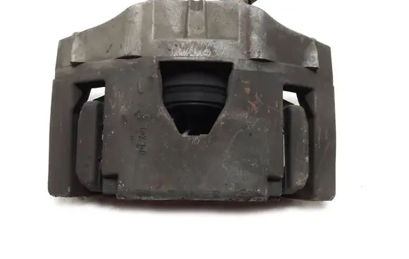 Volvo XC90 Front brake caliper 30657303