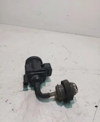 Mercedes-Benz C W203 Turbo solenoid valve A0005450527