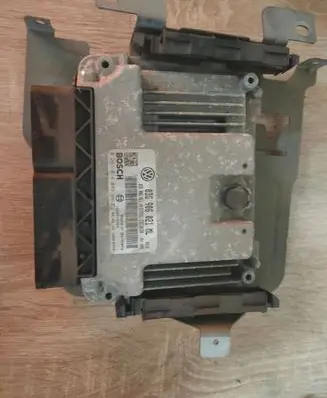 Volkswagen Touran I Engine control unit/module 03G906021ML