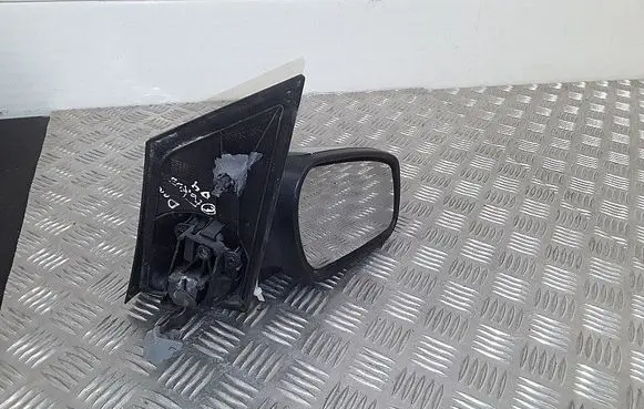 Ford Focus Front door electric wing mirror E9014292