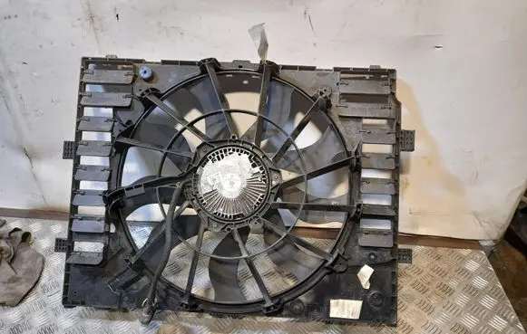 Porsche Cayenne (92A) Radiator cooling fan shroud 7P0121207A 7P0121203D