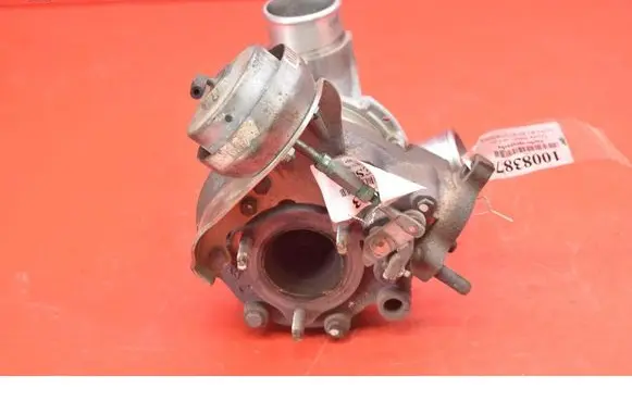 Toyota Auris 150 Turbo system vacuum part 17201-0R070