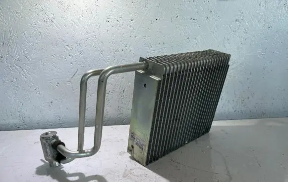 Air conditioning (A/C) radiator (interior)