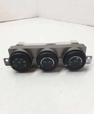 Nissan X-Trail T30 Climate control unit 27500ES61B A0200040B01001