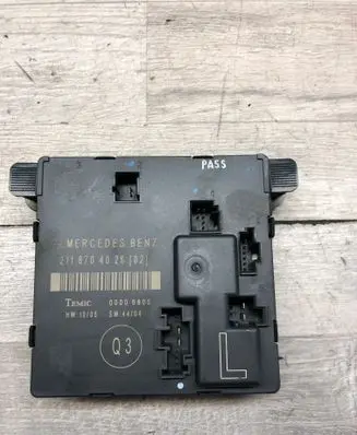 Mercedes-Benz E W211 Door control unit/module 2118704026 00006805