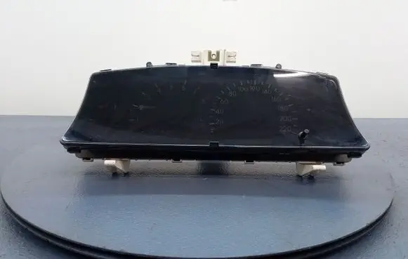 Toyota Corolla E120 E130 Speedometer (instrument cluster) 83800-1H300
