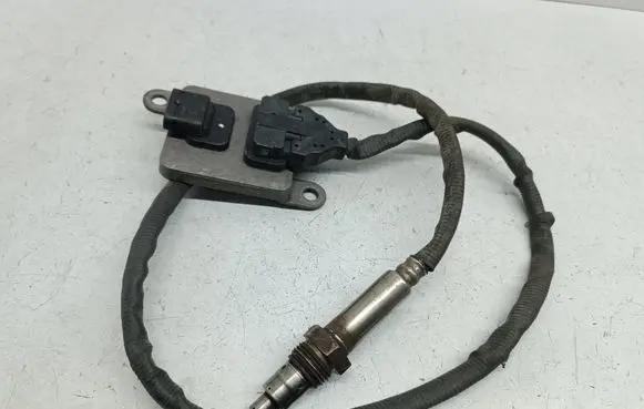 Mercedes-Benz GLE (W166 - C292) Lambda probe sensor A0009050208 0009050208 A2C13684500287