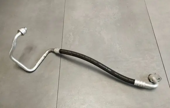 Mercedes-Benz E W213 Air conditioning (A/C) pipe/hose A2138307200
