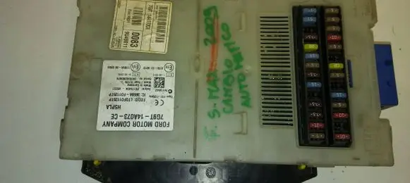 Ford Mondeo MK IV Fuse module 7G9T14A073CE 28174434 3659AF01125TP