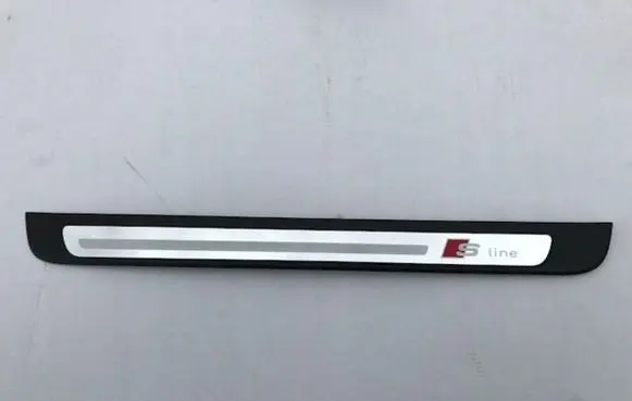 Audi A5 Sportback 8TA Front sill trim cover 8T8853373B