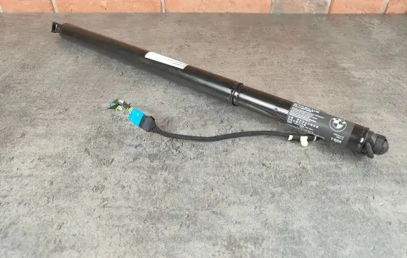 BMW X4 G02 Tailgate/trunk strut/damper 9482790