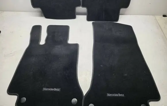 Mercedes-Benz C W205 Car floor mat set 