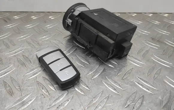 Volkswagen PASSAT B6 Ignition lock 3C0905843R 33303401 12401901333097
