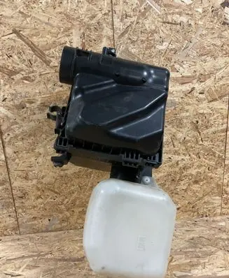 Subaru Legacy Air filter box A52AG08