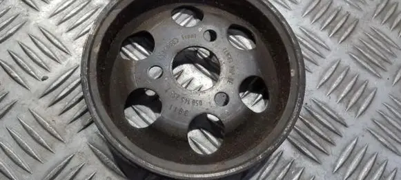 Audi A4 S4 B5 8D Power steering pump pulley 058145255e