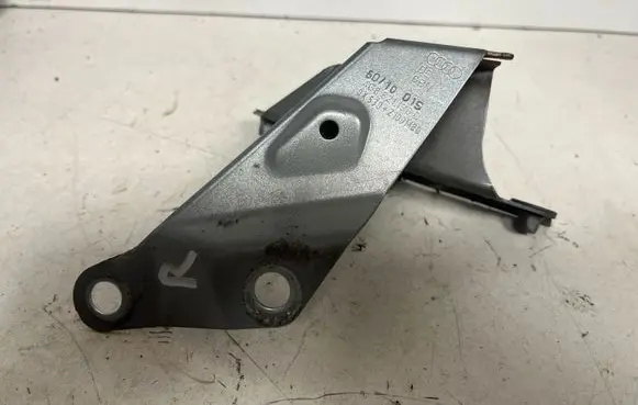 Audi A7 S7 4G Fender mounting bracket 4G8821136D
