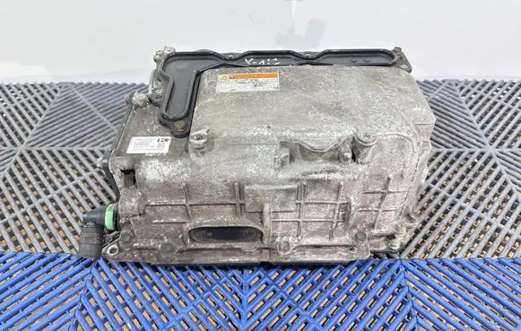 Toyota Auris E180 Voltage converter inverter G920047190