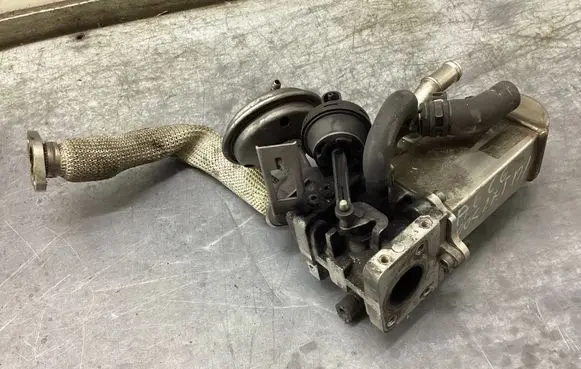 Audi A6 S6 C6 4F EGR valve cooler 059131511