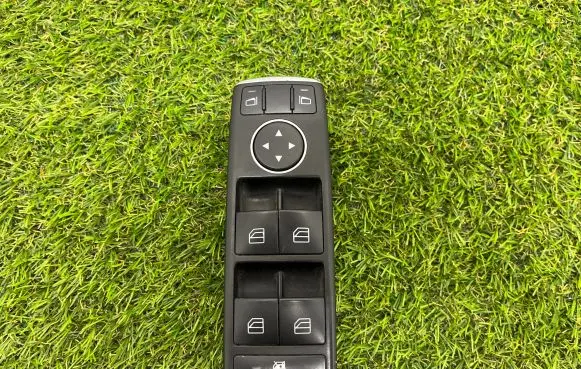 Mercedes-Benz B W246 W242 Electric window control switch A1669054300 10021506