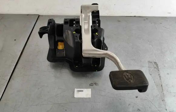 Maserati Quattroporte Brake pedal 204192