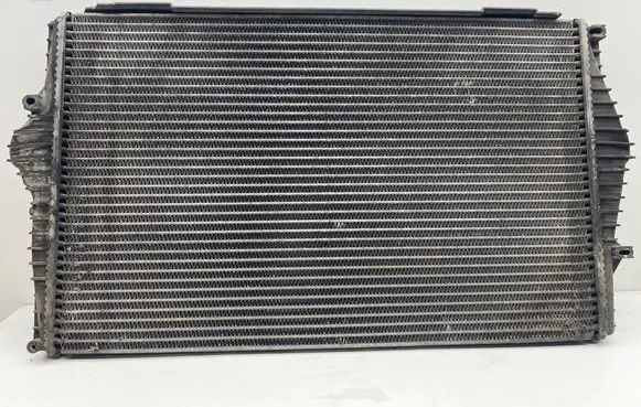Volvo V70 Intercooler radiator PATGF35 30730525