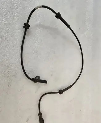 Maserati Levante ABS brake wheel speed sensor 670037273