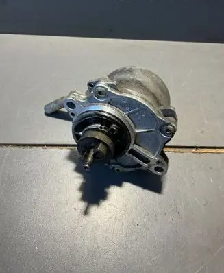 Mercedes-Benz S W220 Vacuum pump A6122300065