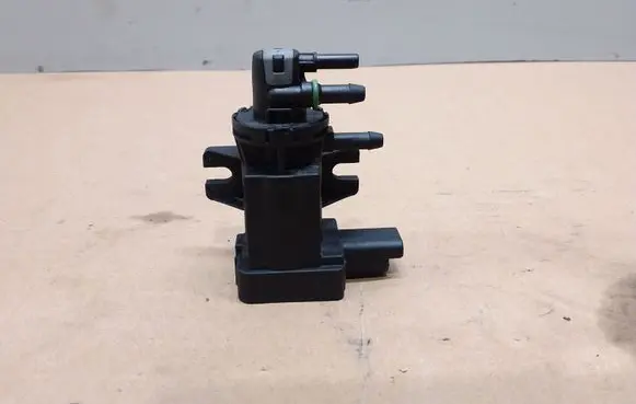 Citroen C5 Vacuum valve 9674084680