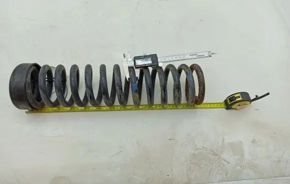 Mercedes-Benz S W116 Front coil spring