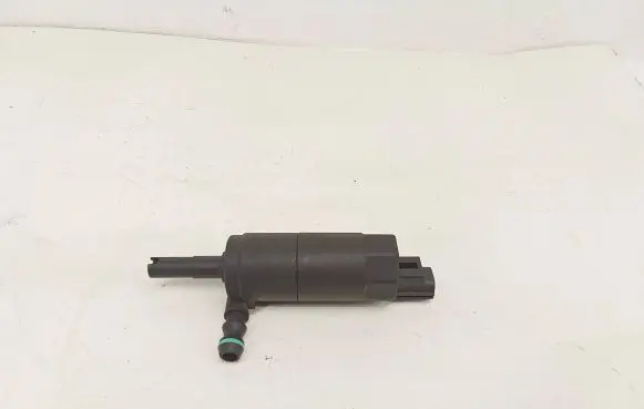 Ford Kuga I Headlight washer pump 5W9313K082AA