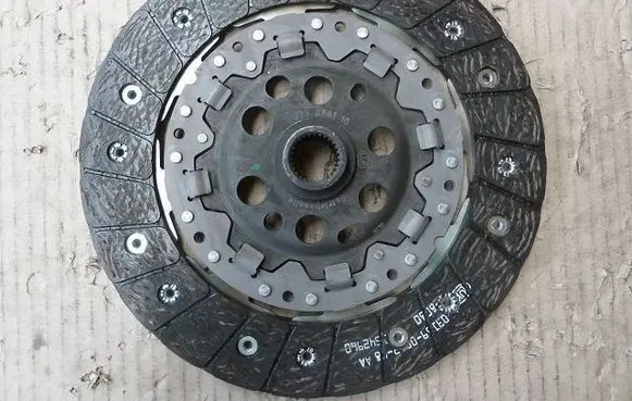 Volkswagen Touran II Pressure plate 3000951152-OKS