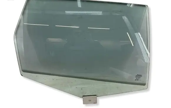 Volvo XC60 Rear door window glass E000186