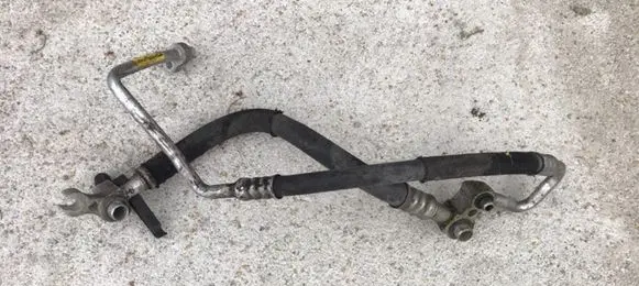 Opel Vectra C Air conditioning (A/C) pipe/hose 24402588
