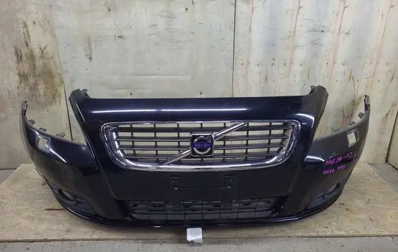 Volvo V50 Front bumper 31276364