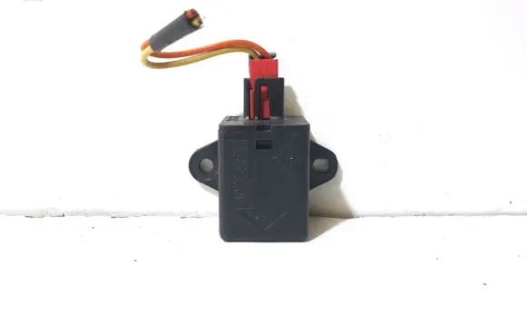 Opel Sintra Airbag deployment crash/impact sensor 10293154