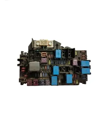 Subaru Outback Fuse module Mb102801B