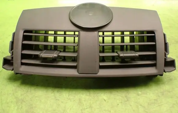 Toyota RAV 4 (XA30) Rear air vent grill 5567042050