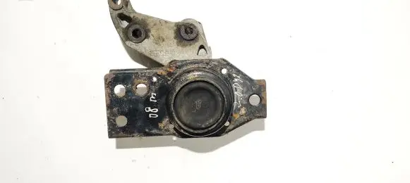 Nissan Qashqai Engine mounting bracket dd130707