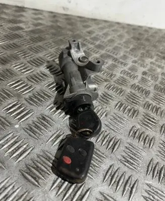 Volkswagen PASSAT B5 Ignition lock 4B0905851