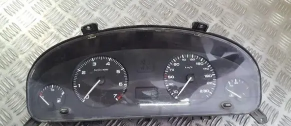 Peugeot 406 Speedometer (instrument cluster) 9642945680