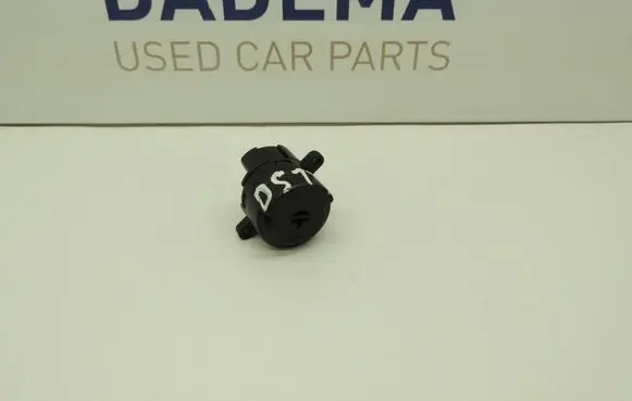 Nissan Qashqai Ignition lock contact DS17