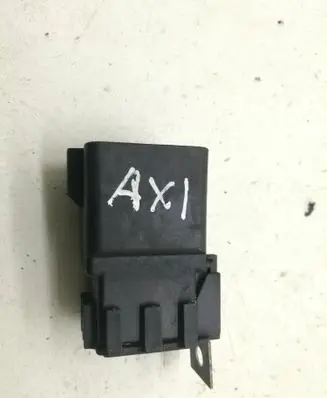 Skoda Rapid (NH) Glow plug pre-heat relay 3B0951253